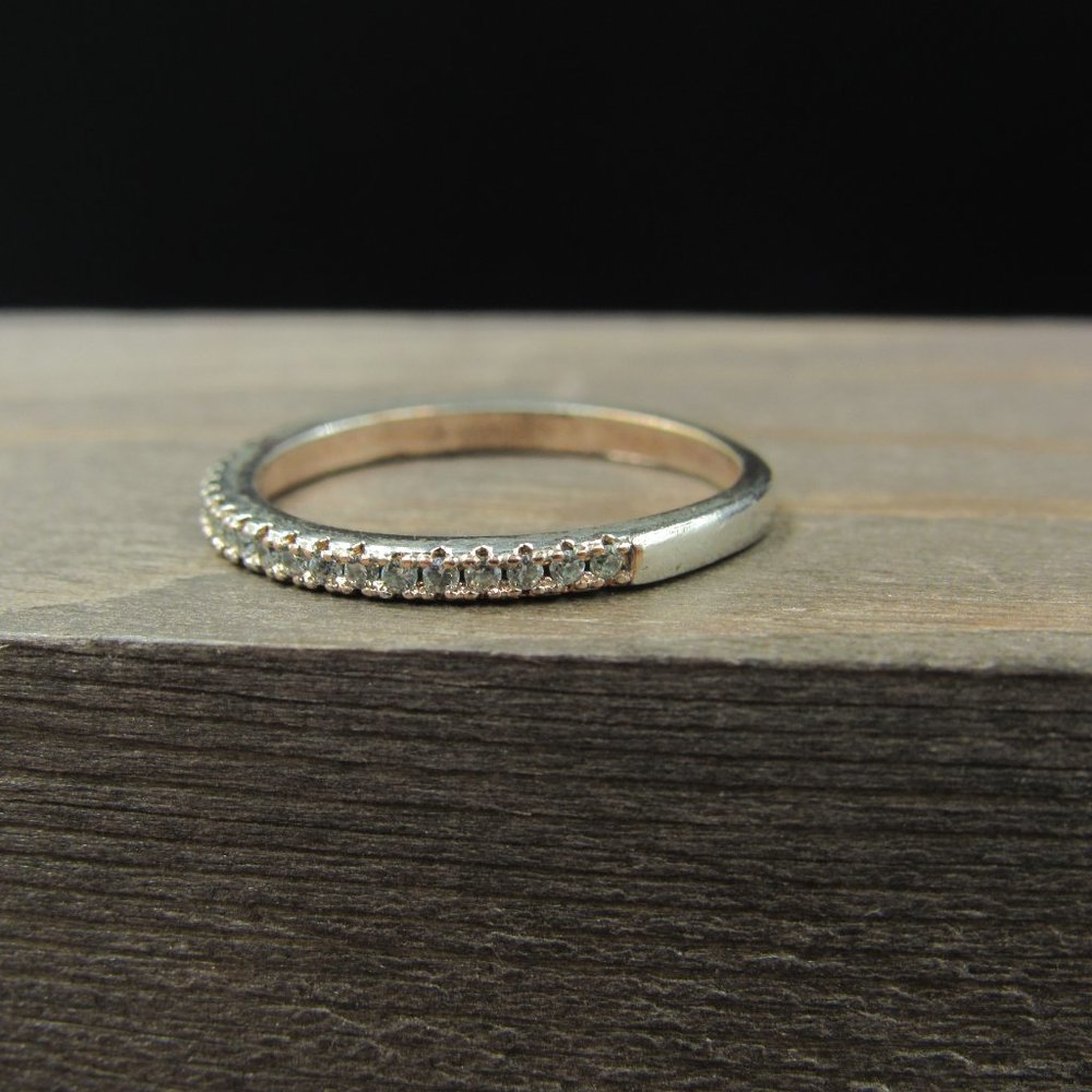 Size 6.5 Silver & Copper Tone Thin CZ Stone Band Ring Vintage - Picture 2 of 7